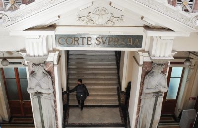 La cuestión de levantar o no el secreto bancario. Por María Jaraquemada
