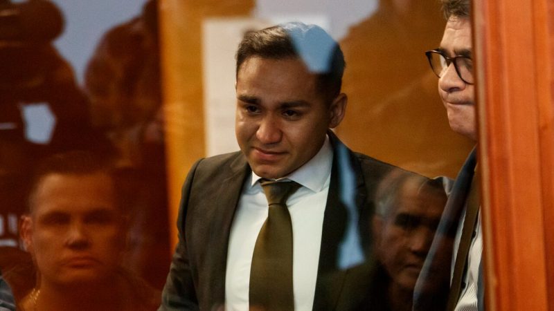 Duro golpe a Chong: tribunal absuelve al excarabinero Sebastián Zamora a casi 4 años de iniciado el Caso Pío Nono