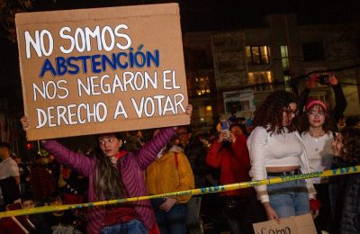 La relativización de la democracia en la izquierda. Por Kenneth Bunker