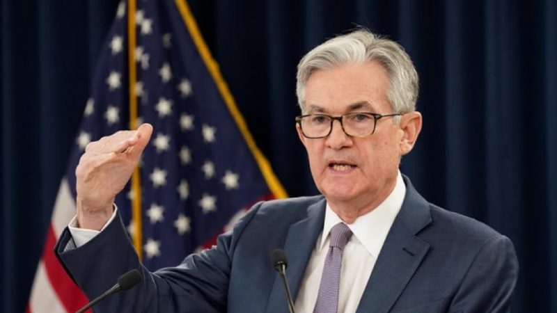 Mercados toman con optimismo mensaje del presidente de la FED ante nueva arremetida arancelaria de Trump