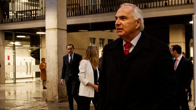 El comunicado de Andrés Chadwick sobre los depósitos que le hizo Luis Hermosilla