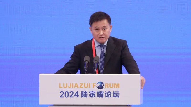 Qué hay tras la fuerte ofensiva de China para estimular su economía (y los efectos en el precio del cobre y el dólar en Chile)