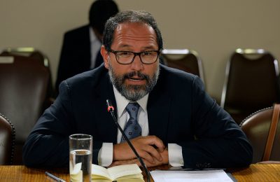 Juan Ignacio Piña, el expresidente del CDE que defenderá a Tohá de la acusación constitucional y sus contactos con Cordero