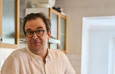 Juan Diego Santa Cruz, crítico y empresario gastronómico: “Los influencers opinan bien de los restaurantes porque comen gratis”
