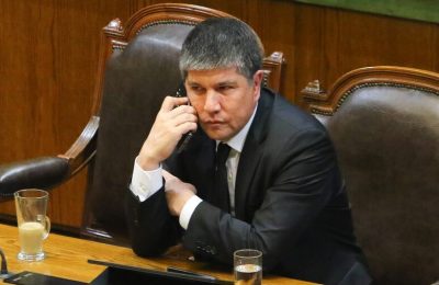 De faro moral a desilusión y derrota: Monsalve y la reestructuración del gobierno. Por Kenneth Bunker