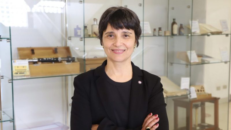 Perfil: Anamaría Arriagada, la presidenta del Colegio Médico y su fuerte presión al gobierno por crisis de hospitales