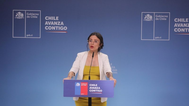 Denuncia contra Boric: Investigación de Fiscalía por acceso ilegal a antecedentes pone en aprietos a La Moneda