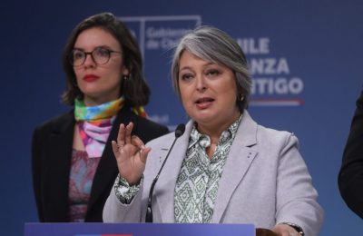 Jeannette Jara y Camila Vallejo: Una contradicción insalvable. Por Rafael Gumucio