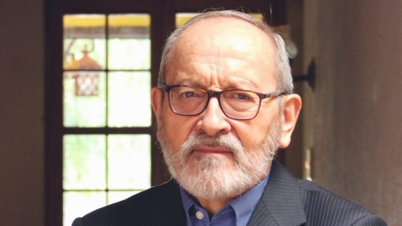Las duras críticas a Allende y la UP que hace en sus memorias el ex PC Sergio Muñoz Riveros