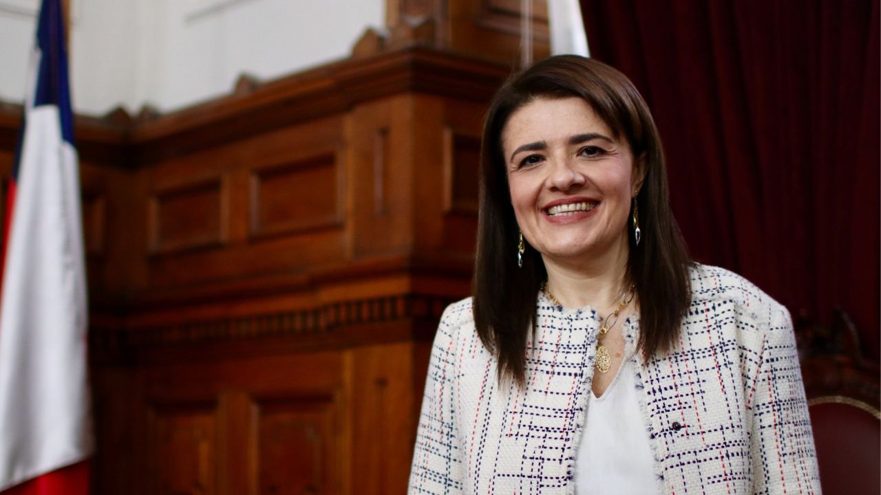 El historial de Verónica Sabaj, la jueza bajo sumario y suspendida tras sus chats con Hermosilla