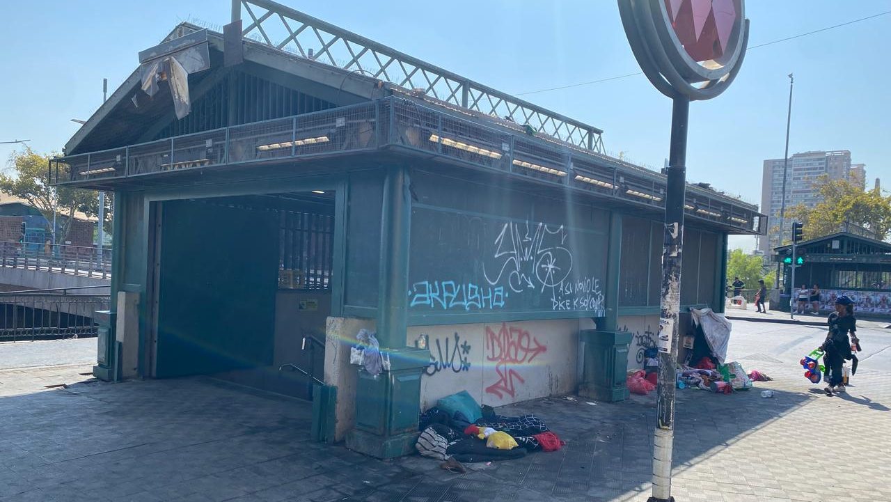 ¿Qué hace el Estado? Crónica de las ruinas de la estación del Metro Cal y Canto
