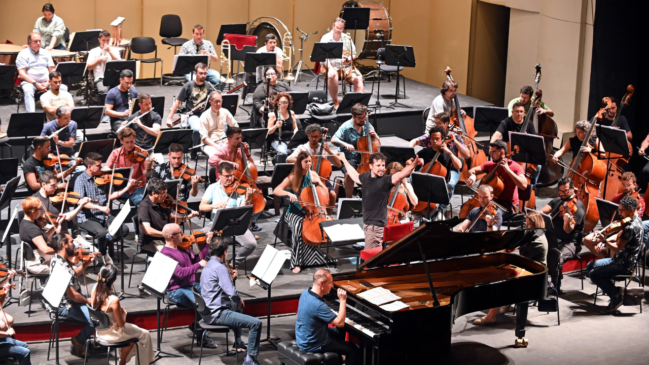 70 años de la Filarmónica: constelación de directores en un marzo musical. Por Carmen Gloria Larenas