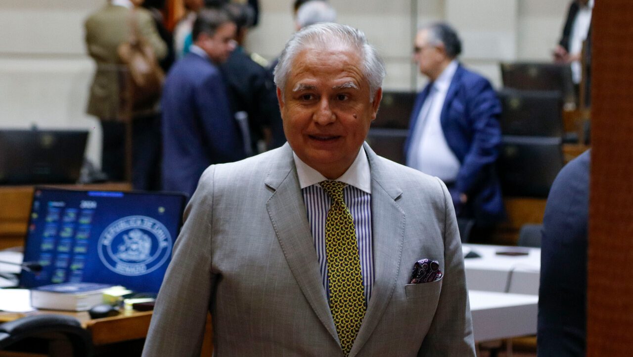 Quién es el abogado de Karol Cariola, sus redes en el mundo político y su estrategia judicial