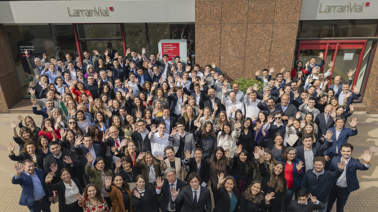 La estrategia que permite a LarrainVial compatibilizar la vida laboral y personal de sus colaboradores