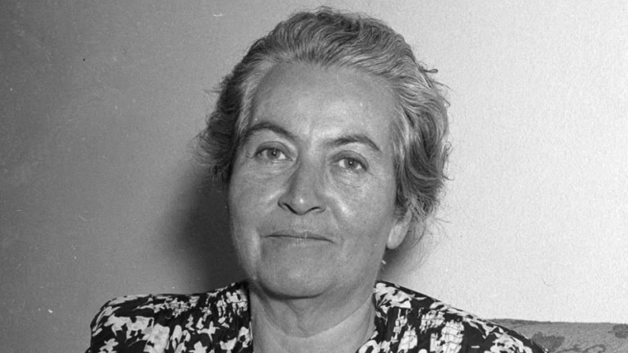 Crónica: Las grandes controversias sobre Gabriela Mistral a 80 años del Nobel
