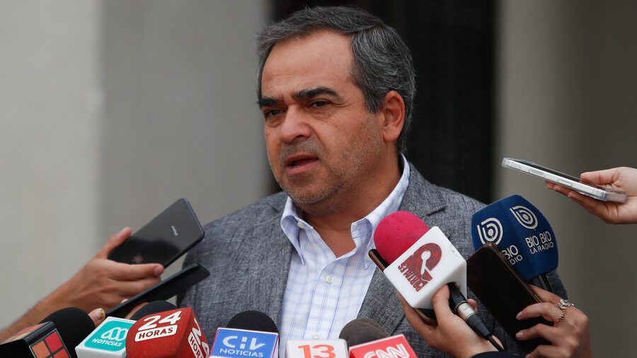 Senador Quintana: “Si alguien está dudando entre Tohá y Jara, lo invitaría a pensar en quién tiene más posibilidades de derrotar a Kast”