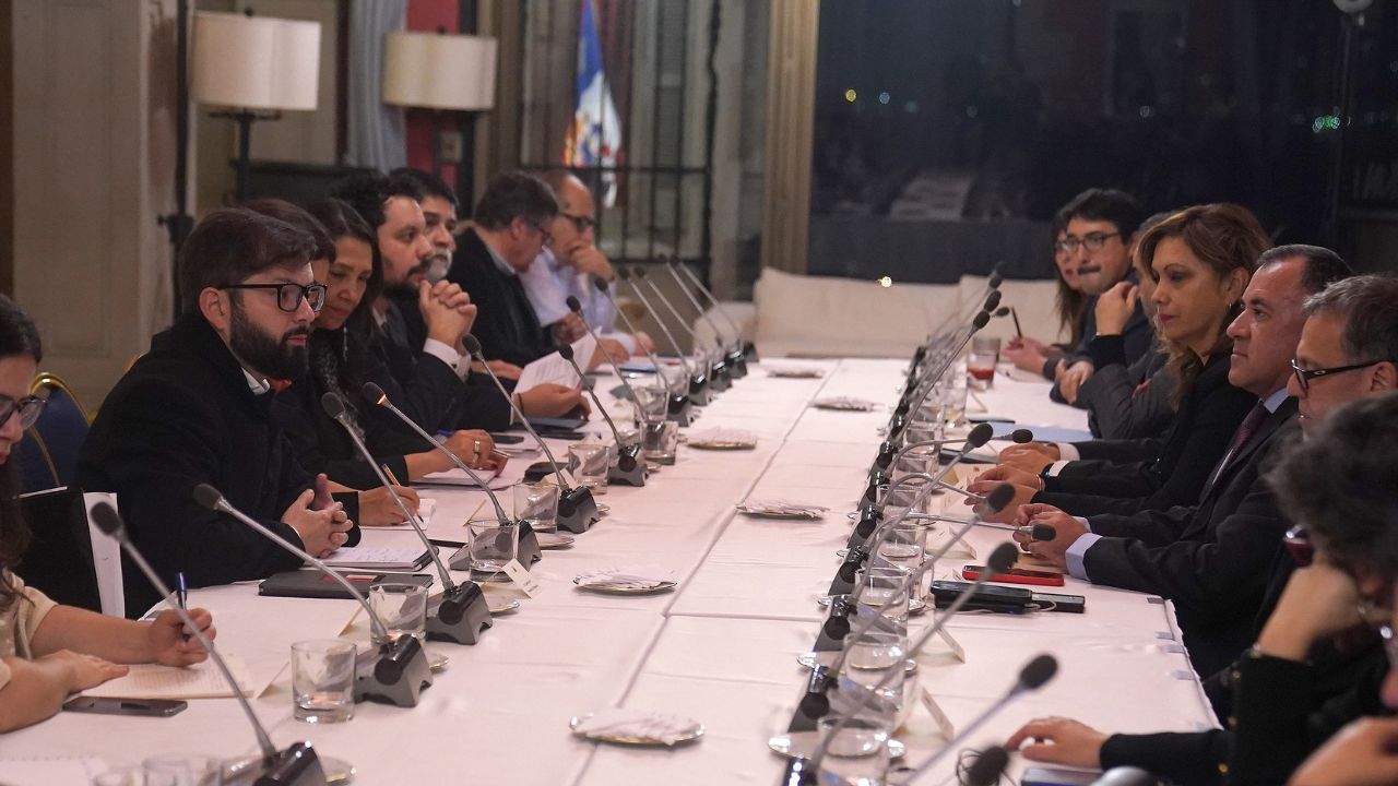 Qué hay tras el creciente protagonismo de Boric en la campaña, según los analistas