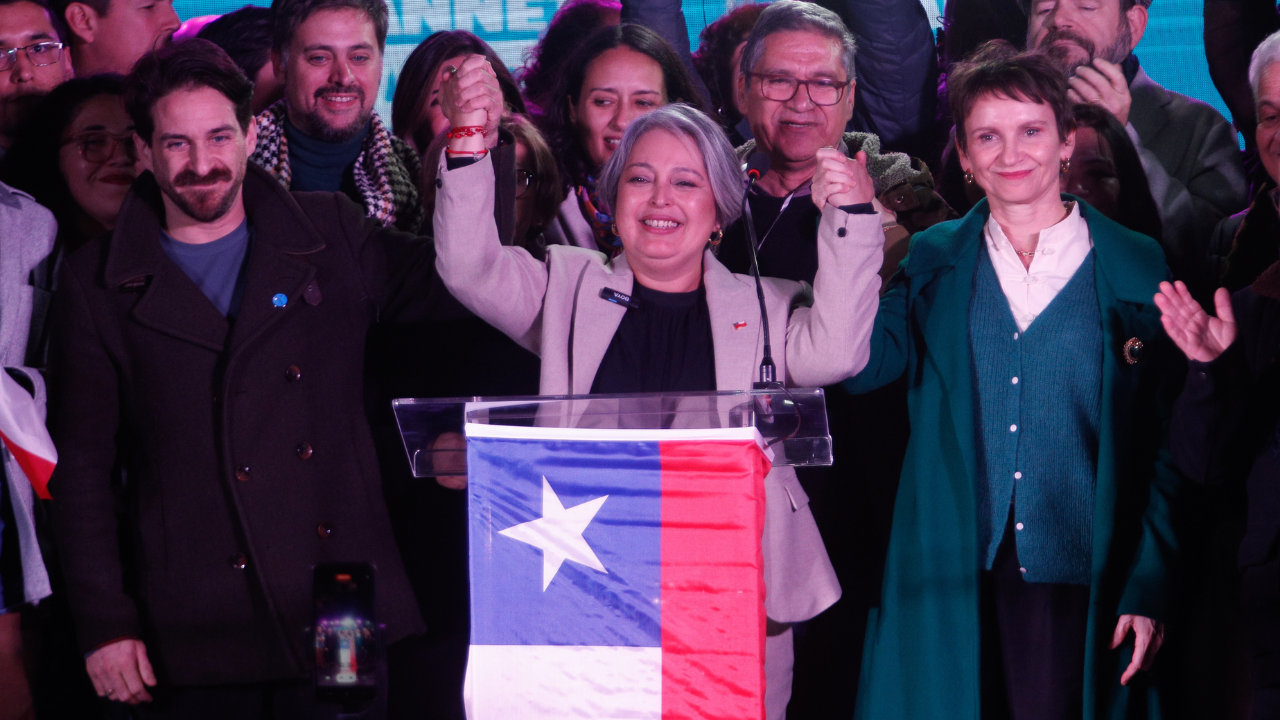 Corrimiento al rojo. Por Ricardo Escobar
