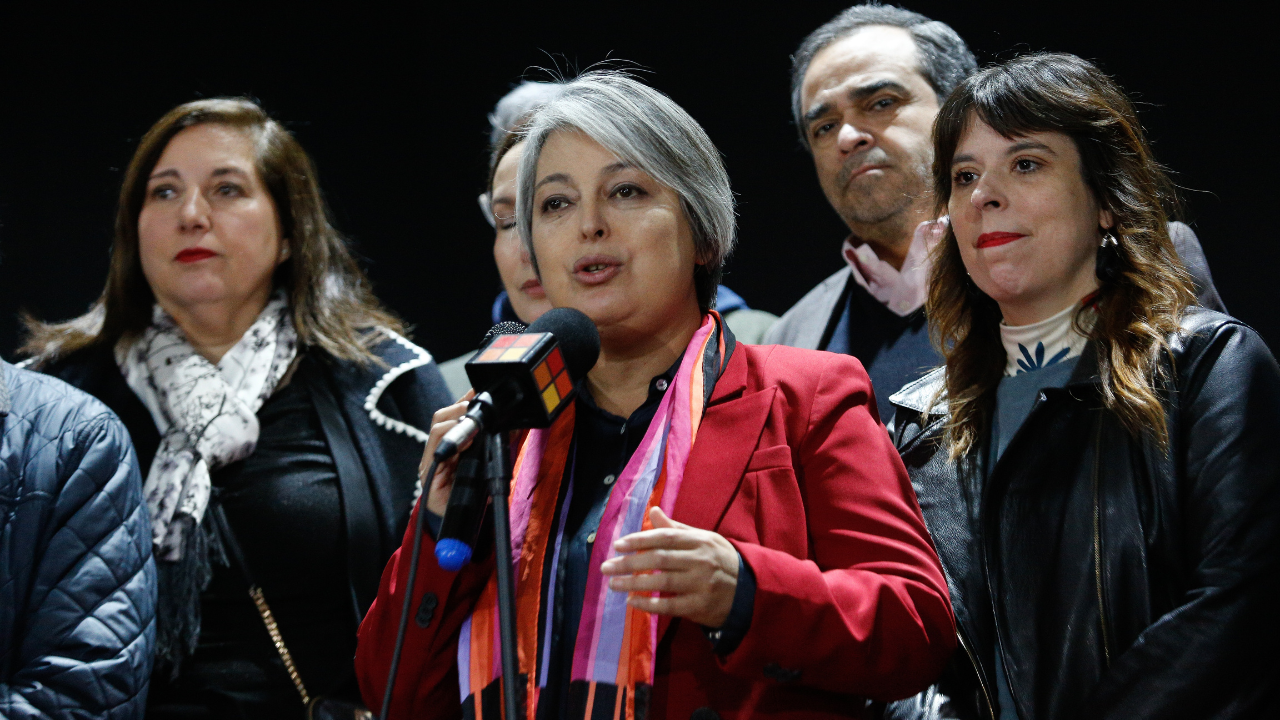 Jeannette Jara: entre un outsider y el dilema del prisionero. Por Kenneth Bunker