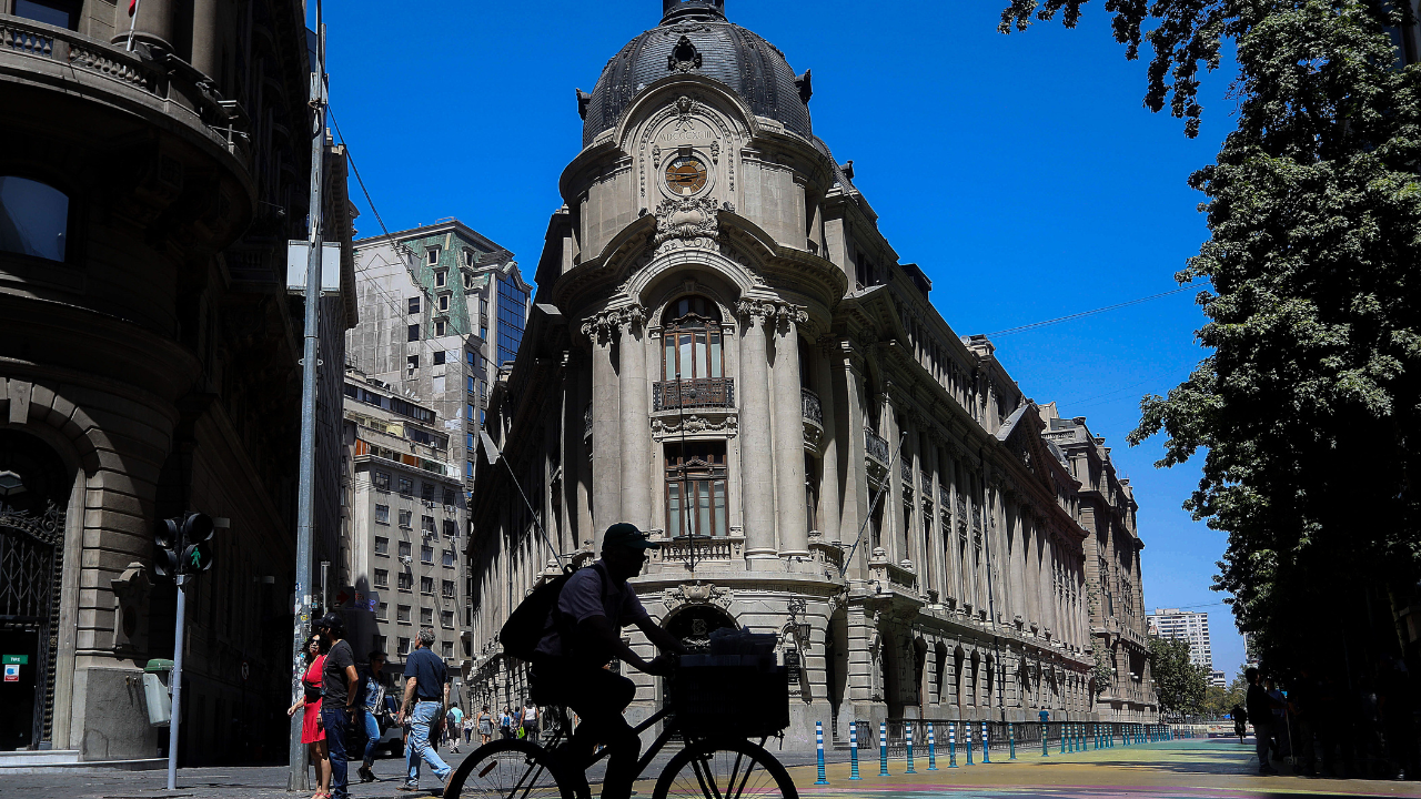El futuro del edificio de la Bolsa de Comercio y la recuperación de una zona aquejada por la delincuencia