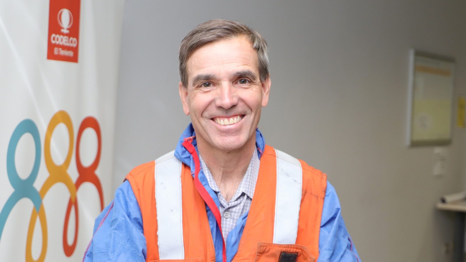 Quién es Claudio Sougarret, el ingeniero que asume como gerente general de El Teniente en medio de su mayor crisis