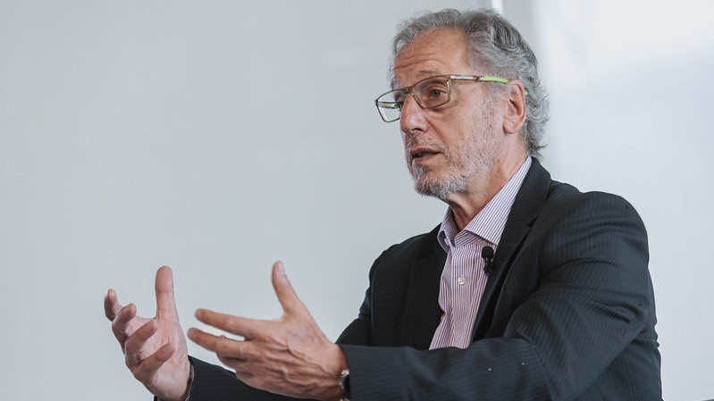 Ministro Álvaro García: “el salario mínimo aumentó de manera significativa… hay que ponerle atención”