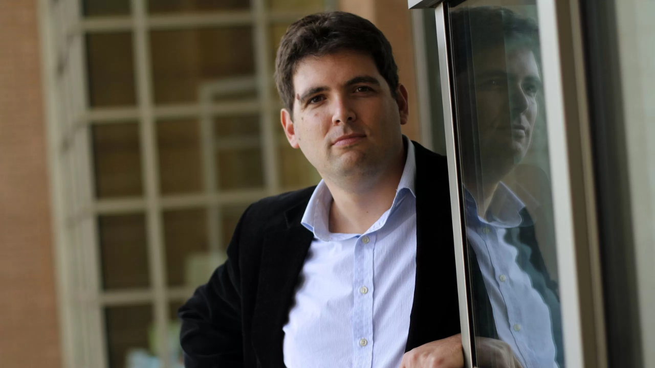 Daniel Mansuy: “Es curioso que Boric haya triunfado por el miedo a Kast y le tenga que entregar el poder”
