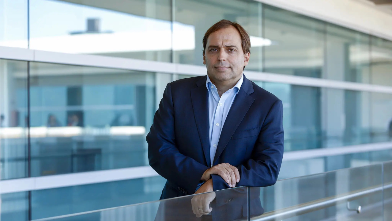 Matías Acevedo: “Quien crea que el presupuesto será neutral comete un error: se alineará con el programa de Jara”