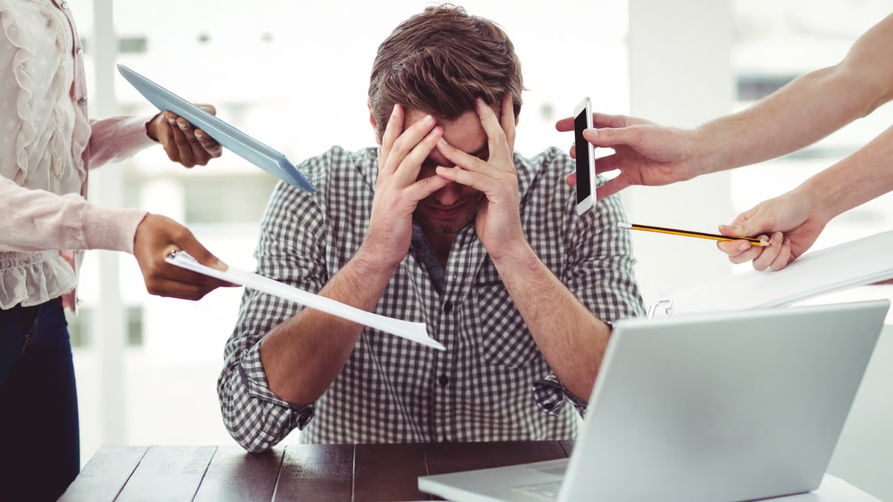 El 60% de los trabajadores duerme menos de 7 horas al día debido a las preocupaciones y el estrés