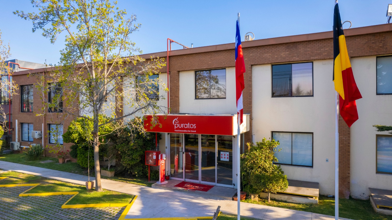 La historia de la empresa belga que ha invertido US$20 millones en la elaboración de productos de pastelería en Cerrillos