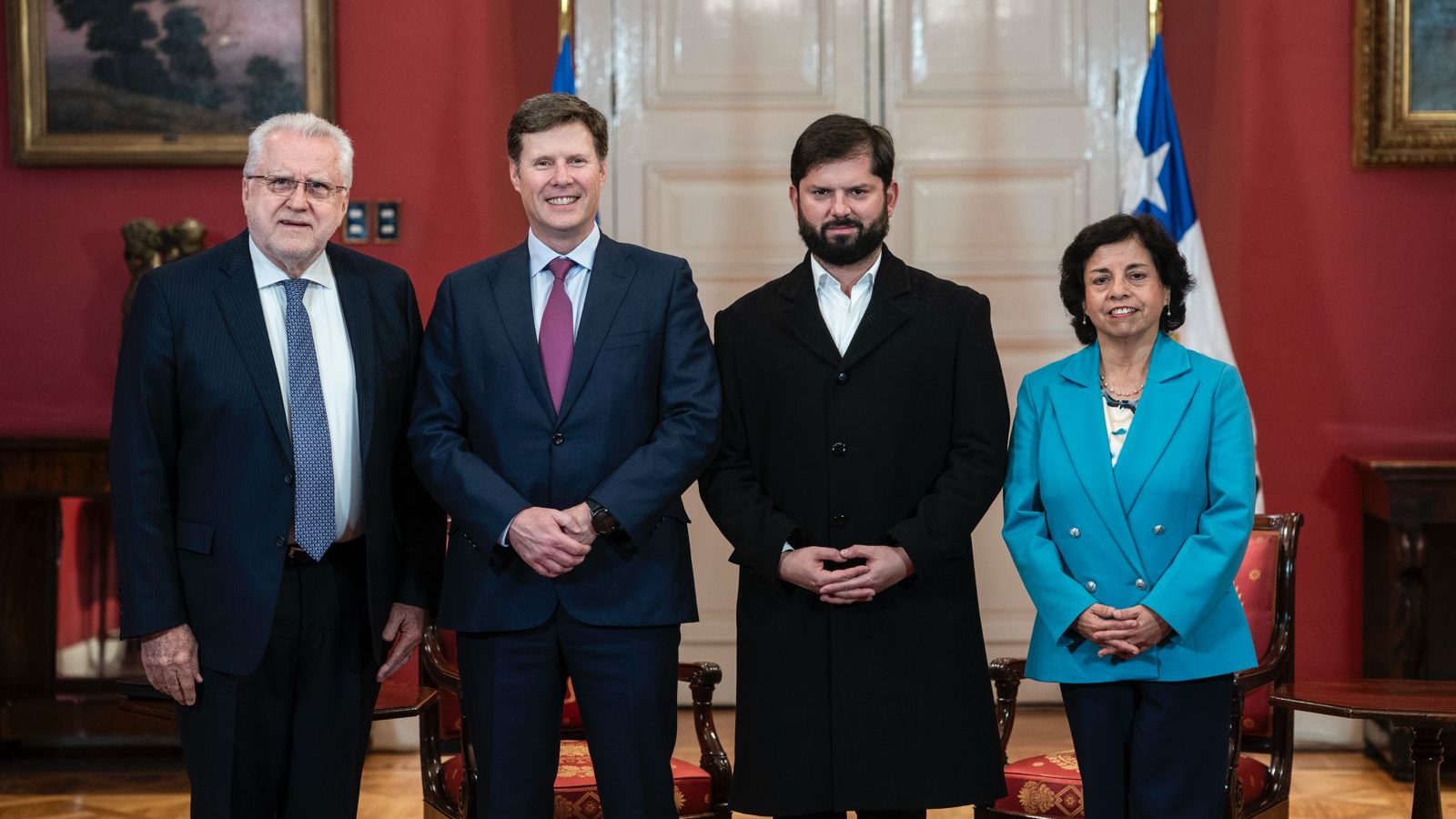 Quién es Duncan Wanblad, el reputado CEO de Anglo American que se reunió con Boric por acuerdo con Codelco