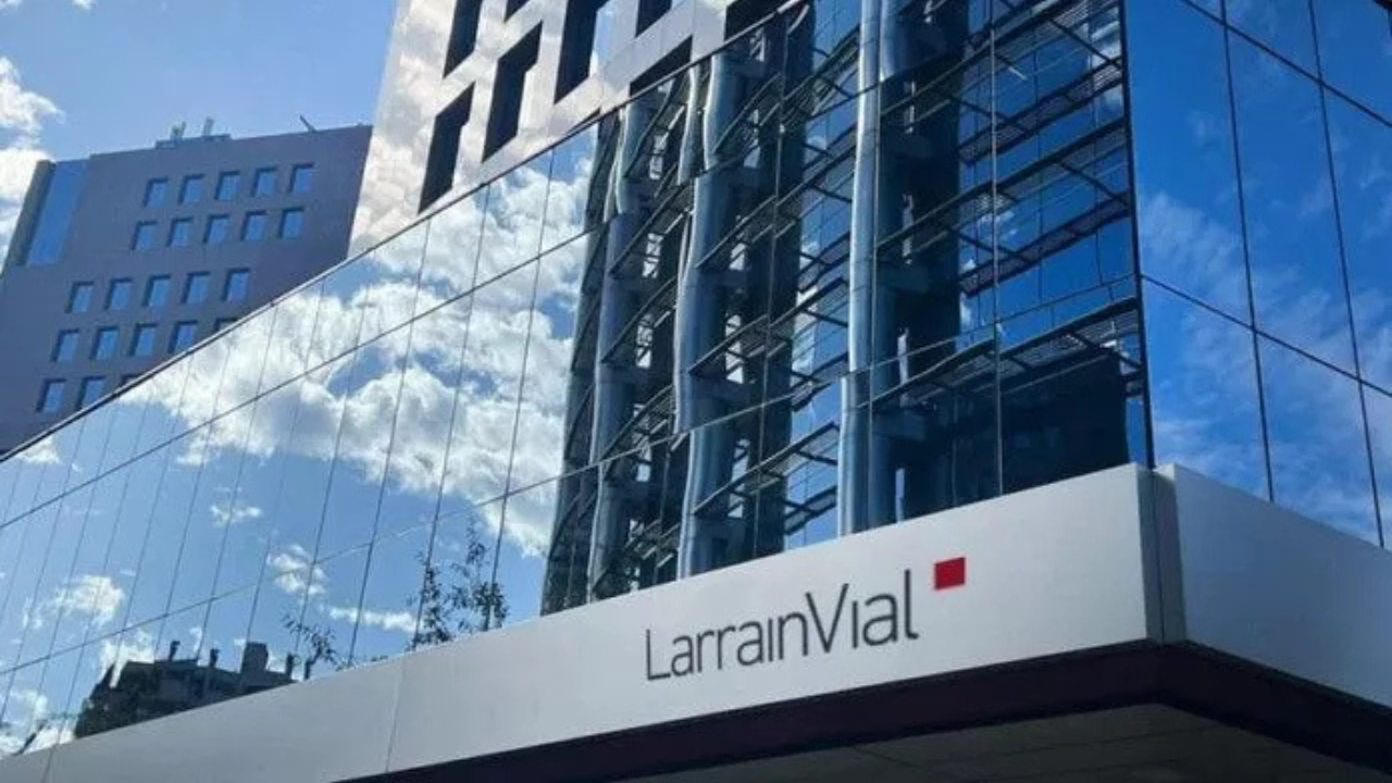 Doble hito para LarrainVial: retiro de tres socios históricos y triunfo en la Suprema por caso Factop