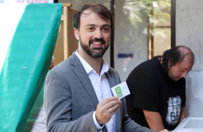 El castigo de Valparaíso a Jorge Sharp, la estrella caída de la izquierda radical