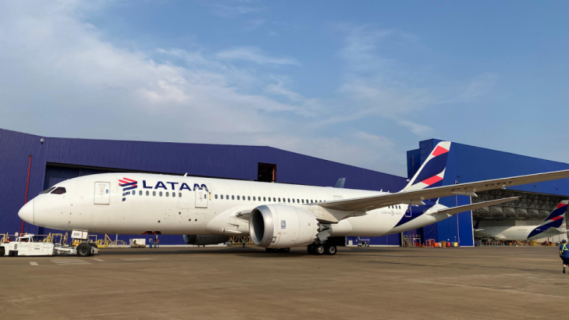 Qué hay detrás de la huelga de pilotos que enfrenta Latam, que no se veía desde 1997