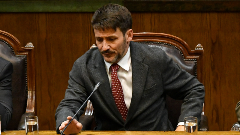 Lo que representa para La Moneda la inminente caída de Pardow