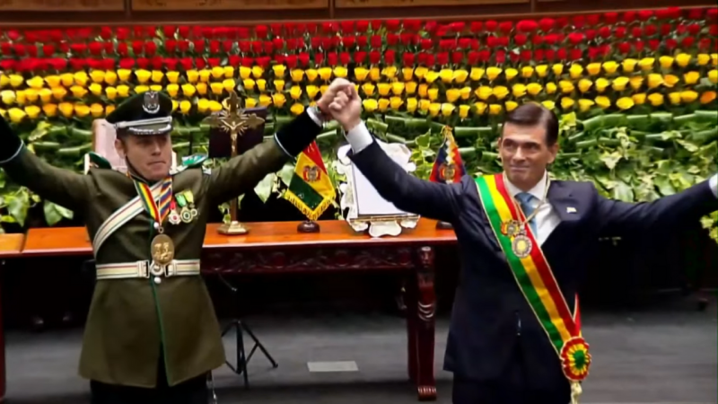 Rodrigo Paz asume como Presidente de Bolivia: qué ha dicho sobre Chile y su referencia a Macul