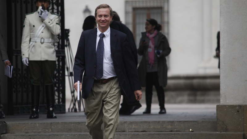 El trasfondo político de la idea que baraja Kast de vivir en La Moneda si gana la elección