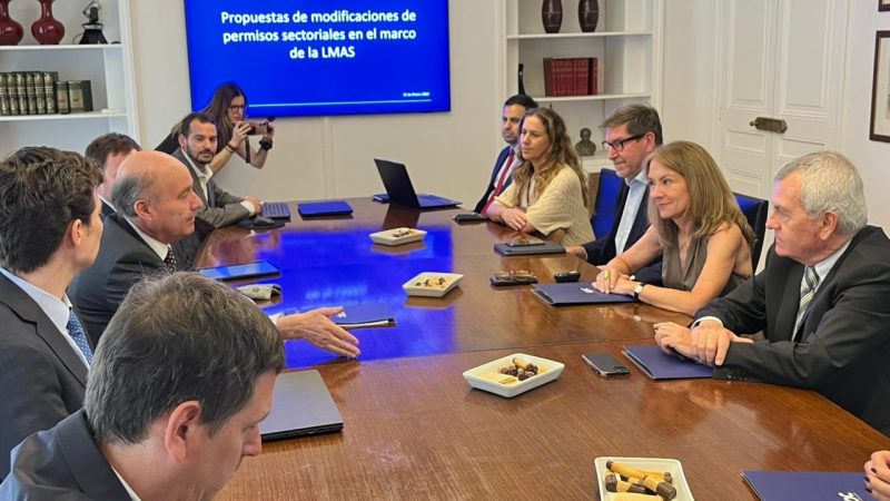 Shock desregulatorio: CPC propone a Quiroz eliminar o cambiar 186 permisos para destrabar la inversión (Vea la propuesta)