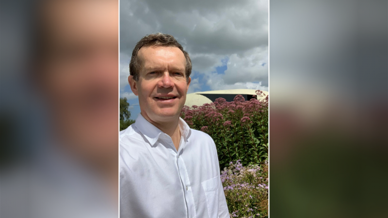 Michael Stott, corresponsal de Financial Times en India: “Es muy importante una visita de Estado del presidente Kast”
