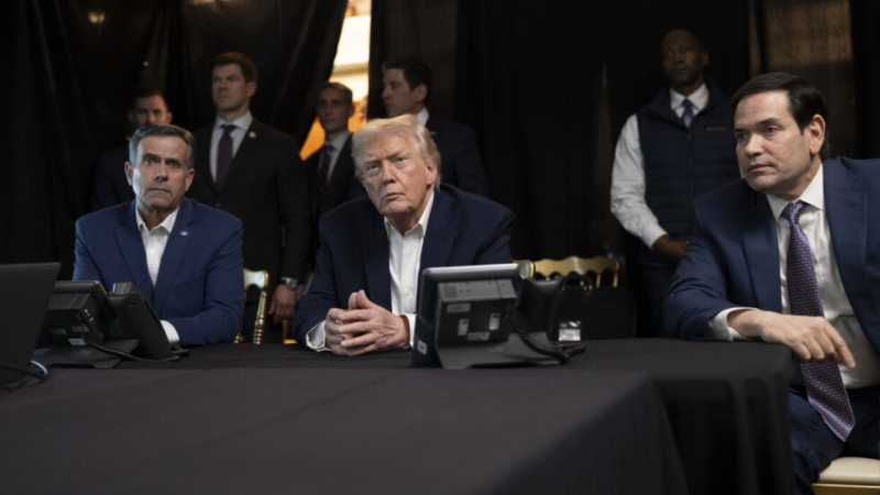 La dura advertencia de Trump a Cuba: “lleguen a un acuerdo antes de que sea demasiado tarde” (y la respuesta de La Habana)
