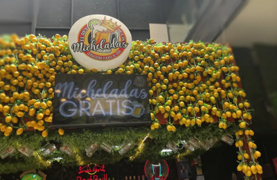 Crónica: El explosivo auge de El Rey de Las Micheladas y su fórmula para atraer jóvenes