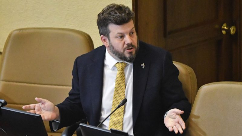 El plan de Kaiser fuera de la Cámara: control parlamentario y presión sobre Kast