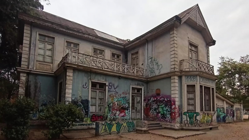La caída de la casa Obrecht: el triste abandono del Museo Infantil en el Parque Quinta Normal
