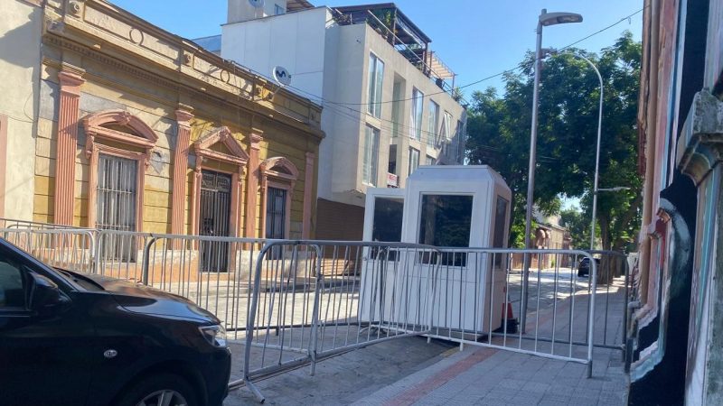 La decepción de vecinos de Boric en barrio Yungay: “El sector está peor que antes”