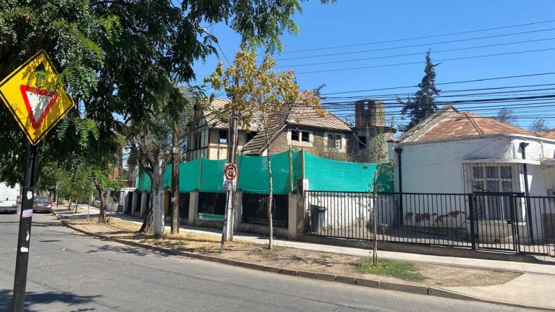 La “torre” del Presidente: los intensos trabajos de remodelación en la casa de Boric en San Miguel