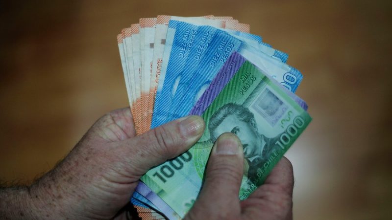 Banco Central: Chile avanza en el pago digital, pero el efectivo se niega a desaparecer