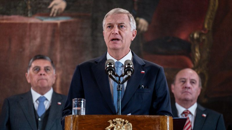Permisología: El rediseño ambiental de Kast para destrabar la burocracia que enfrentan los proyectos de inversión