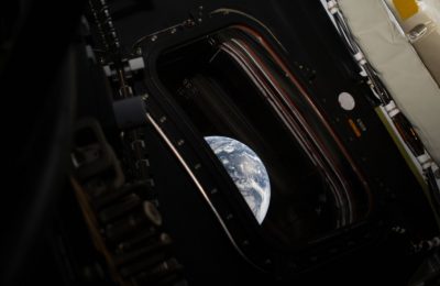 NASA libera las primeras y espectaculares imágenes de la Tierra enviadas por la tripulación de Artemis II