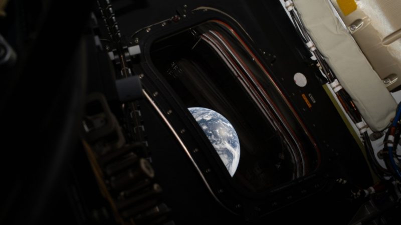 NASA libera las primeras y espectaculares imágenes de la Tierra enviadas por la tripulación de Artemis II