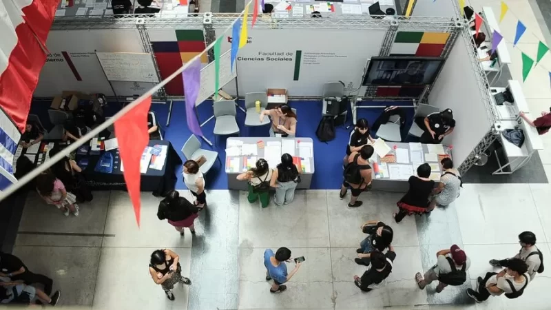 Cuántos son y cómo se reparten los deudores del CAE (y cuánto aumentó la morosidad durante el gobierno de Boric)
